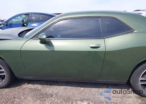 2019 Dodge Challenger Sxt Awd из США, поврежденный, VIN 2C3CDZGG0KH628040